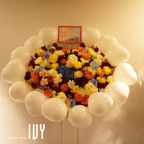 【花事例511】渋谷www　x　夢みるアドレセンス様のライブ公演祝いにお届けしたバルーンスタンド花