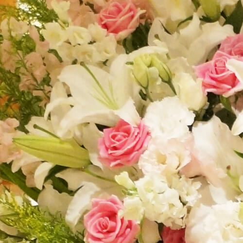 配達回収無料 籐スタンド花 ユリ デルフィニューム グラジオラス バラ他 新宿 花屋 Flowershopivy