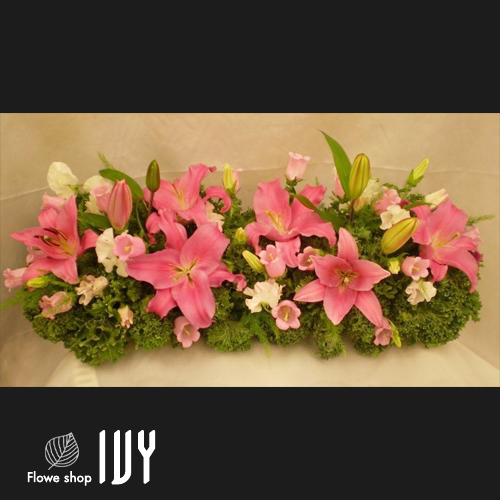 【花事例143】新宿区新宿某レストラン ウェディングに届けた高砂装花